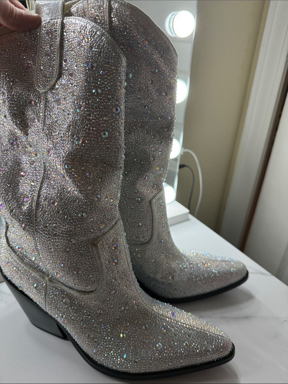 Crystal-Embellished Women's Cowgirl Boots - Silver Glitter